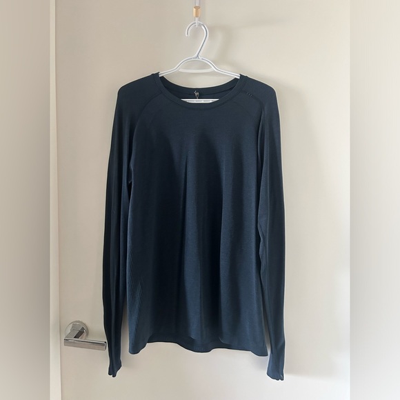 Lululemon Metal Vent Tech Long
Sleeve - Picture 2 of 6